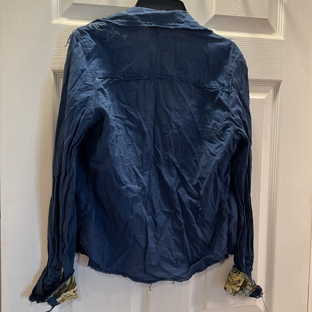 Blue Collared Floral Snap Button Down - image 7